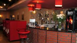Kompleks restauracyjno – hotelowy De Facto