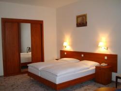 Hotel Warszawski Krakw