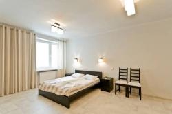 Hotel Avion