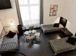 Pergamin Apartments