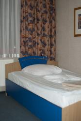 Hotel 222