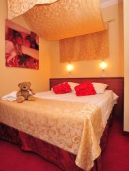 Hotelik pod Tni