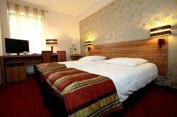 Hotel Duet