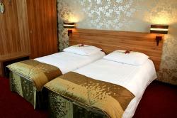 Hotel Duet