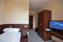 Hotel Cesarski***