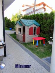 Domki przyczepy Kempingowe i Pokoje Gocinne