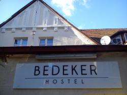 Bedeker Hostel