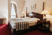 Dw�r Sierak�w k. Krakowa