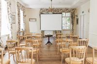 Dw�r Sierak�w k. Krakowa