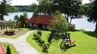 Mazurski Raj - Komfortowa Turystyka; dom i apartamenty 110m2 na 12-24 osb bezp nad jeziorem, Mazury