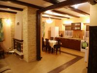 Mazurski Raj - Komfortowa Turystyka; dom i apartamenty 110m2 na 12-24 osb bezp nad jeziorem, Mazury