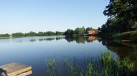 Mazurski Raj - Komfortowa Turystyka; dom i apartamenty 110m2 na 12-24 osb bezp nad jeziorem, Mazury