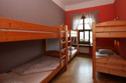 Intro Hostel
