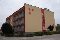 Hotel MOSIR