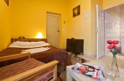 Enigma Hostel & Apartments