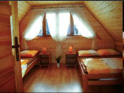 Domki, pokoje i apartamenty Krysia
