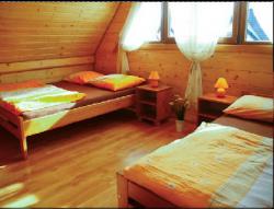 Domki, pokoje i apartamenty Krysia