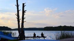 Mazury, Kretowiny domek  z pla i przystani nad jeziorem Narie
