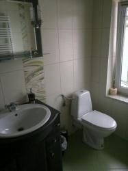 Pokoje gocinne i domek