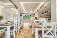Villa Atlantis - Villa z restauracj