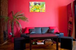 Smokin Hostel
