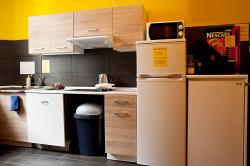 Smokin Hostel
