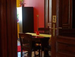 Smokin Hostel