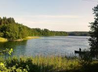 Mazury,dom w Orzynach nad jeziorem