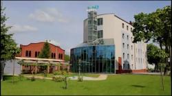 Glas Hotel