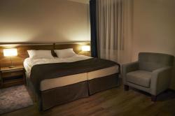 Glas Hotel