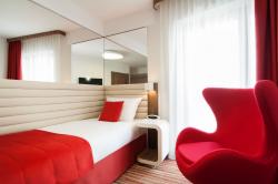 Metropolis Design Hotel