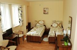 Hotel 105