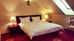 Hotel Ra***