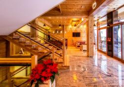 Gold Hotel