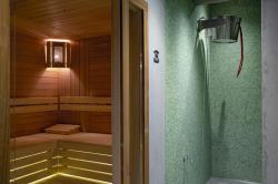 Hotel Puro