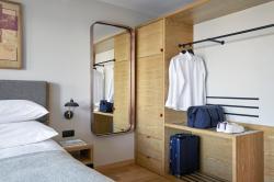 Hotel Puro