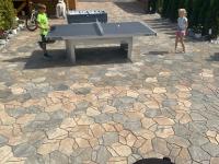 Emi Dom, Domy z bala przy play