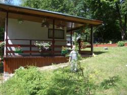 Domek Letniskowy w Kretowinach nad jeziorem Narnie