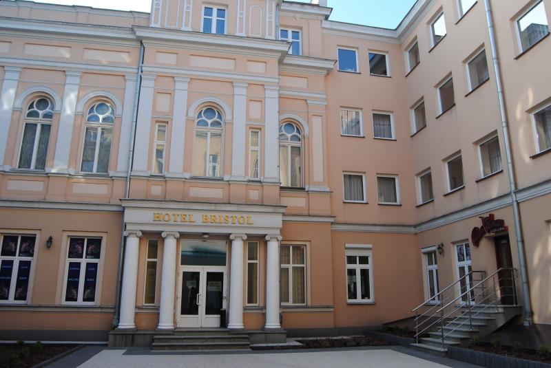 Hotel Bristol