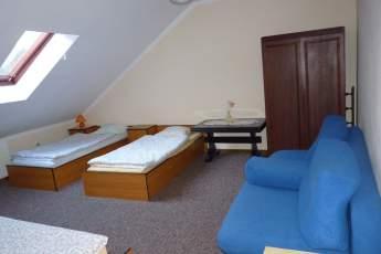 Pokoje gocinne i Bar Oktan
