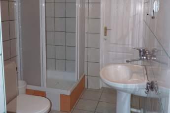 Pokoje gocinne i Bar Oktan