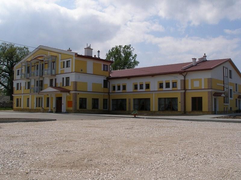 Hotel i Restauracja Rajski Ogrd