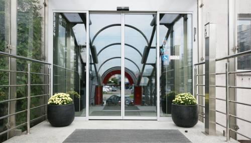 Hotel Wilanw Warszawa by DeSilva