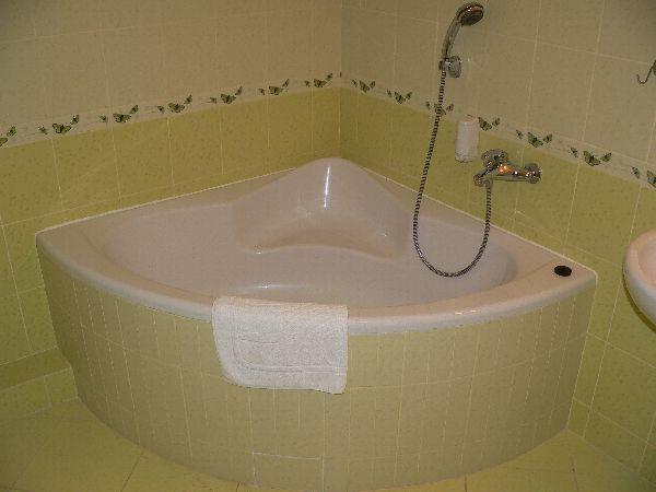 Hotel Trzy Podkowy Biskupiec