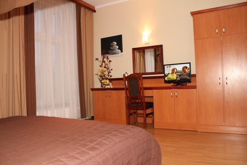 Hotel City