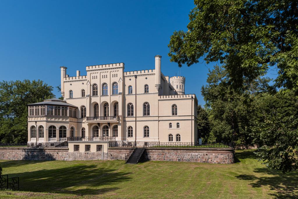 Zamek Wielkopolski w Rokosowie