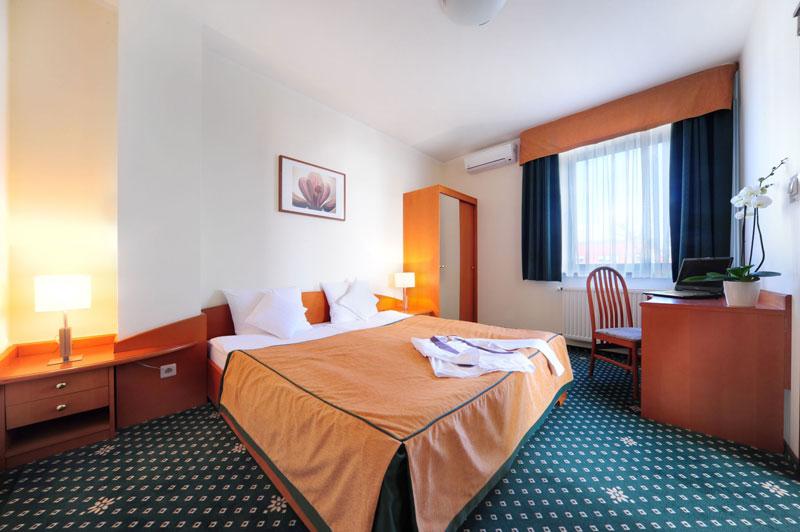 Hotel T&T