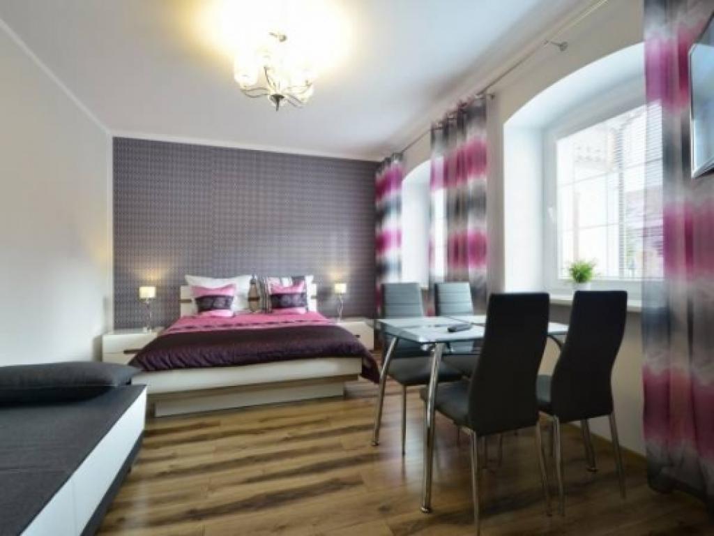 Biay Domek- Pokoje i Apartamenty