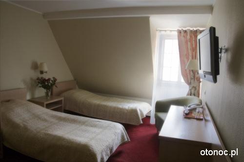 Hotel Pod Czarn R