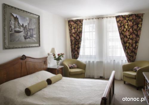 Hotel Pod Czarn R